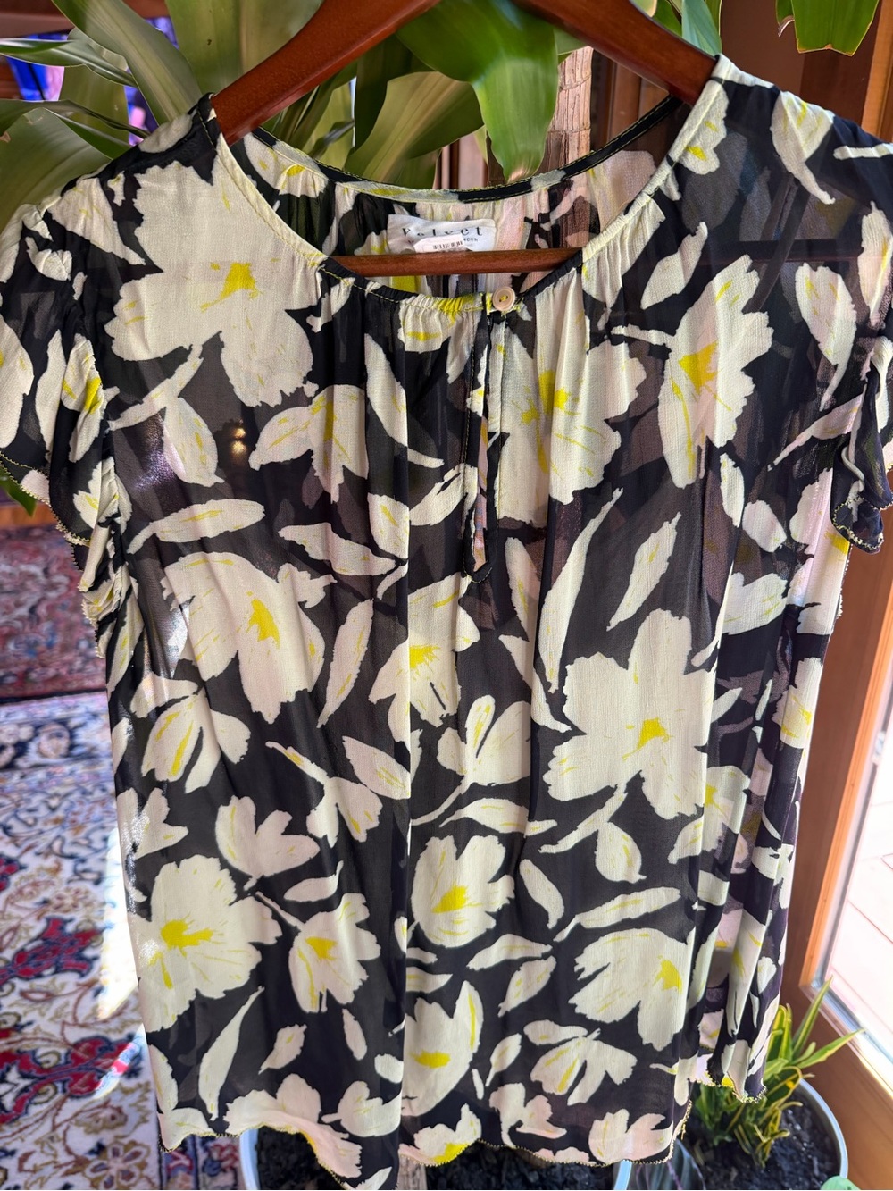 Anthropologie Women's Floral Short-Sleeve Top in Black and Cream by